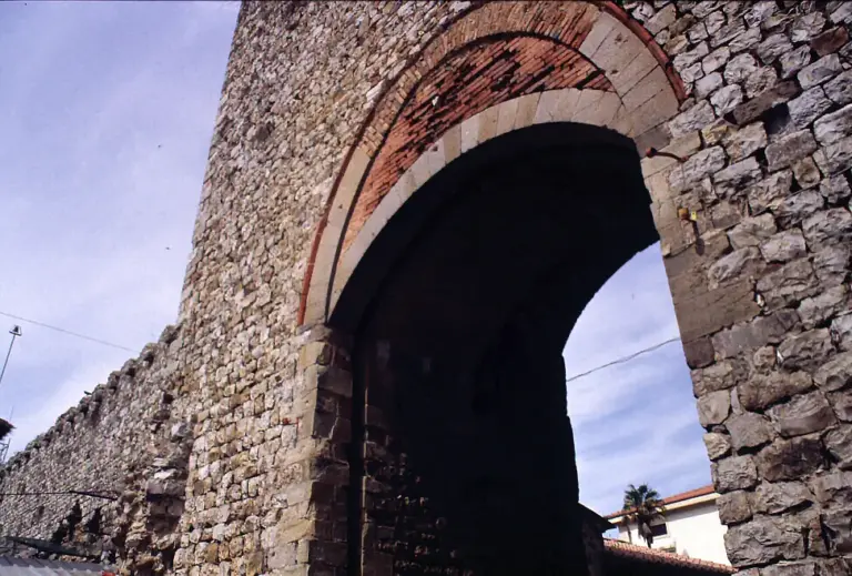 Mura e Cassero Senese - Paganico 14