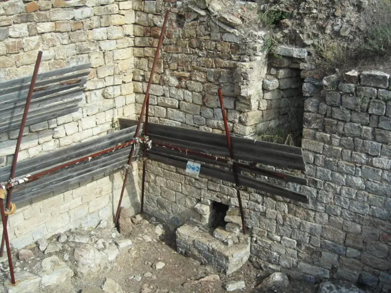 Castel Pietra 14