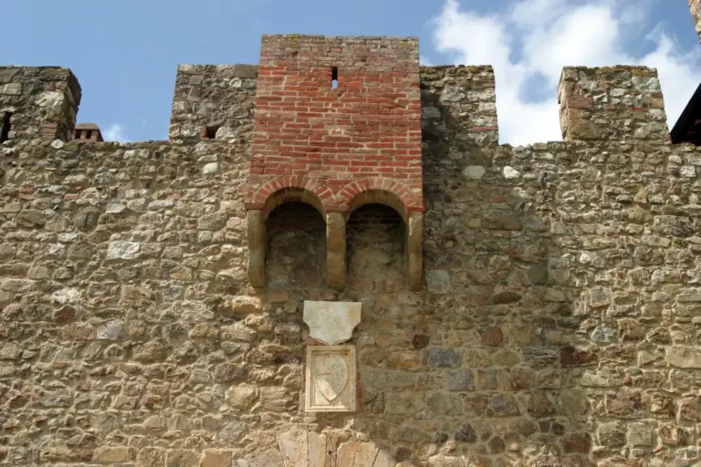 Castello di Poggio alle Mura - Castello Banfi 9
