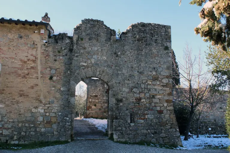 Rocca di Montestaffoli e Mura di San Gimignano 6