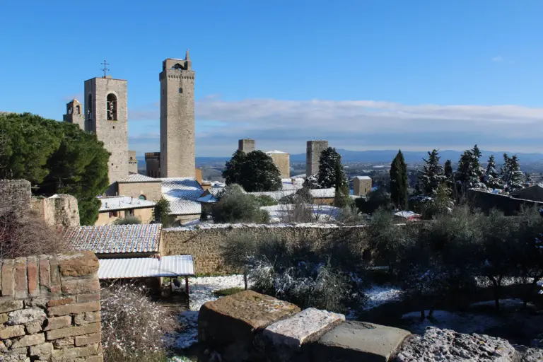Rocca di Montestaffoli e Mura di San Gimignano 11