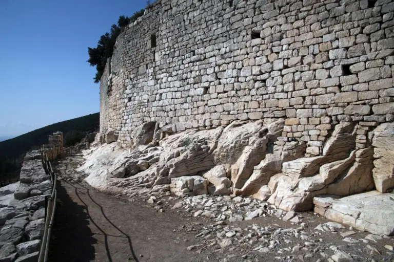 Rocca San Silvestro 4