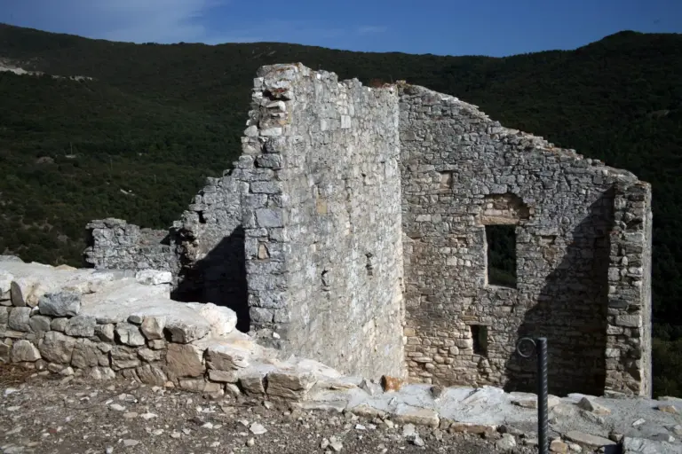 Rocca San Silvestro 10