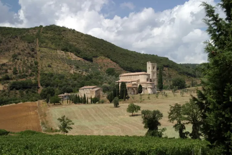 Sant'Antimo - Abbazia 1