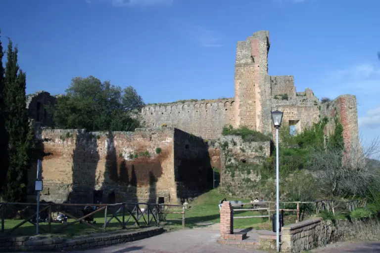 Rocca Aldobrandesca di  Sovana 3