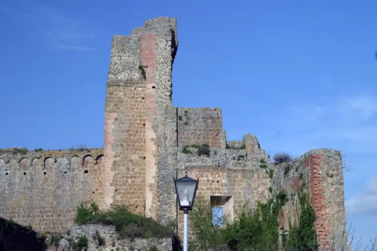 Rocca Aldobrandesca di  Sovana 6