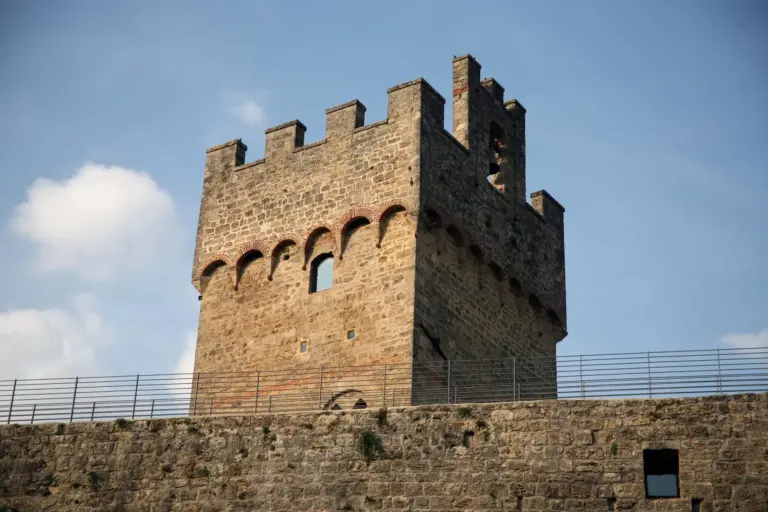 Rocca di Staggia Senese (Castello dei Franzesi) 6