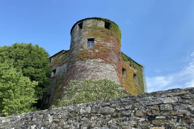 Castello di Villa di Tresana 1