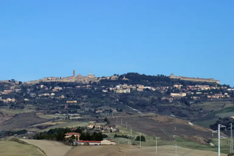 Rocca Medicea e Mura di Volterra 3